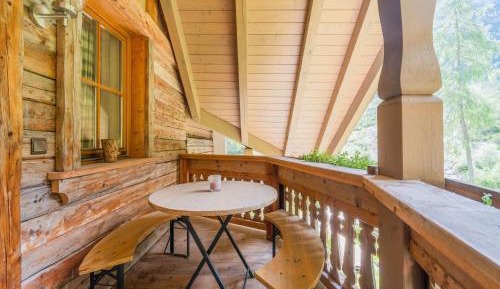 Six-Bedroom Holiday Home