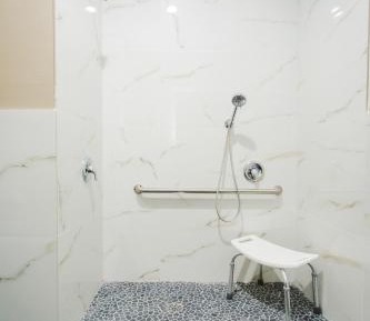 Queen Room - Disability Access