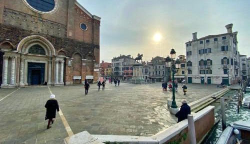 Single Room with Private Bathroom