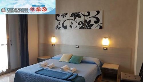 Double or Twin Room with Private Bathroom