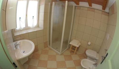 Studio (2 Adults) - Attic