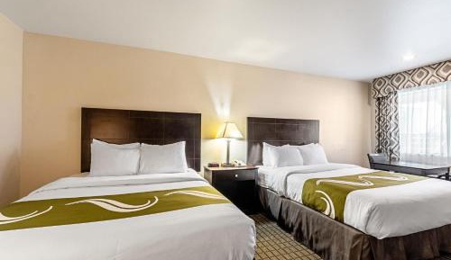 Queen Room with Two Queen Beds - Non-Smoking