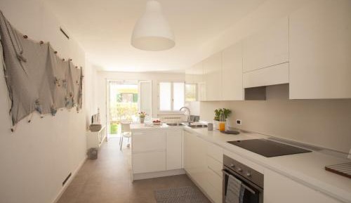 Apartment with Garden View