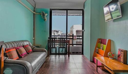 6-Bed Female Dormitory Room