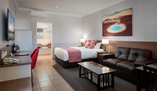 Executive Queen Suite