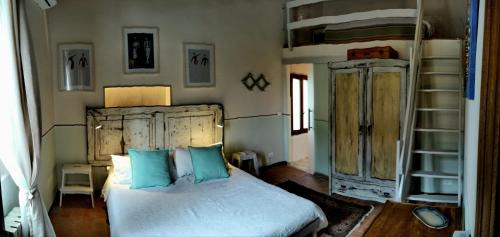 Triple Room with Bathroom