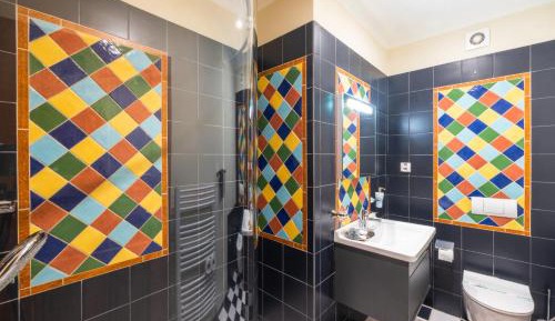 Quadruple Room with Private Bathroom