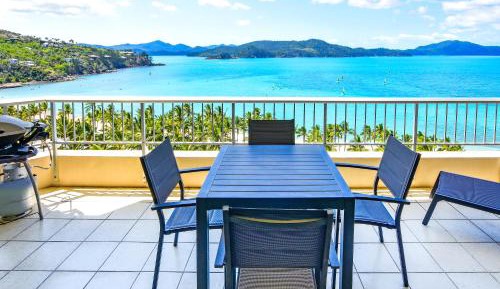 Sea View Whitsunday Apartment Level 9 W902(Non-Serviced)