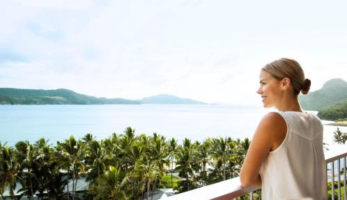 Coral Sea View King Room