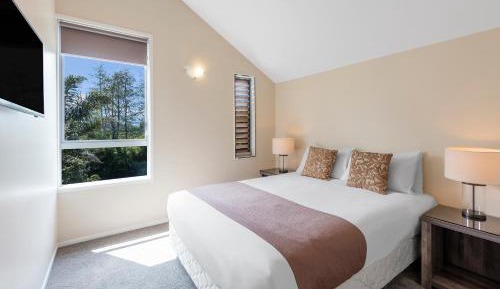 Three-Bedroom Lodge