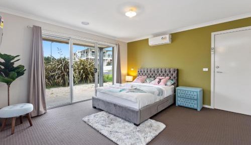 Deluxe Queen Suite