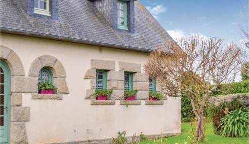 One-Bedroom Holiday Home