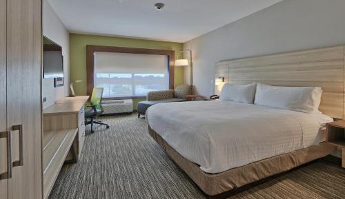 King Room - Hearing Accessible/Non-Smoking 
