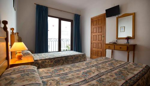 Twin Room with City View