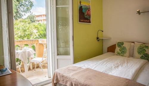 Small Single Room