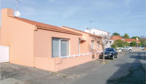 Two-Bedroom Holiday Home