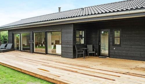 Four-Bedroom Holiday Home