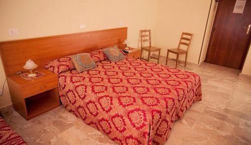 Basic Triple Room