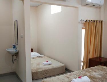 Double Room with Balcony (2 Adults + 1 Child)