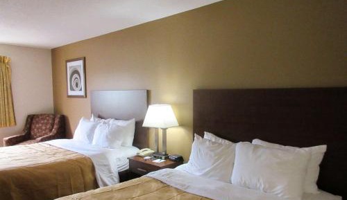 Queen Room with Two Queen Beds - Non-Smoking