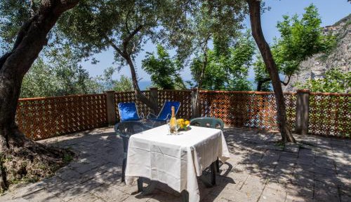 Bungalow (2 Adults)