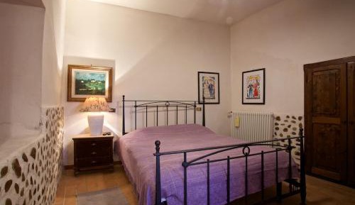 Deluxe Room (2 Adults + 1 Child)