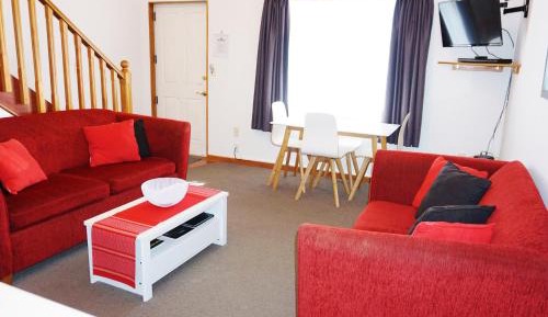Two-Bedroom Apartment with Spa Bath