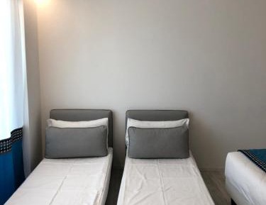 Superior Triple Room with beach access