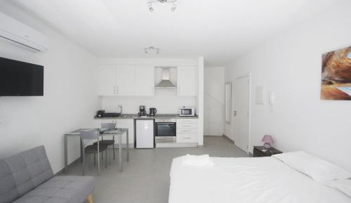 Double or Twin Room with Private Bathroom