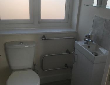 Twin Room with Shower