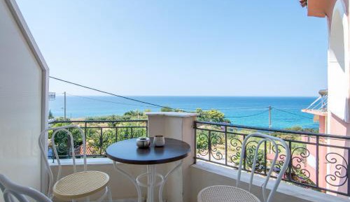 Triple Room with Sea View