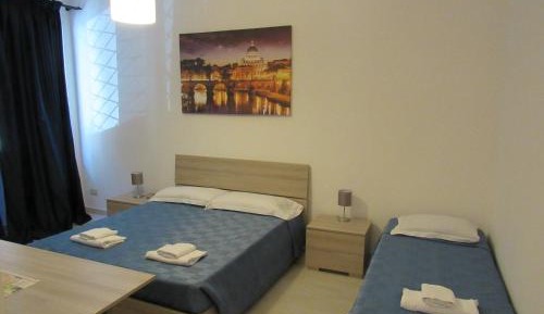 Deluxe Double Room with Extra Bed