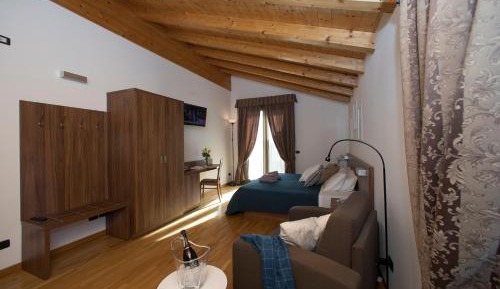 Junior Suite with Balcony