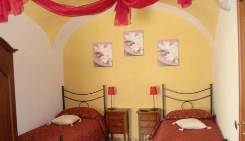 Twin Room with Shower