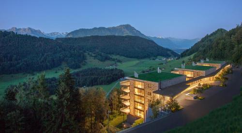 Residence Suite with Mountain View