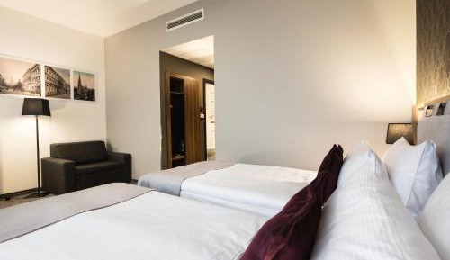 Standard Twin Room with Sofa