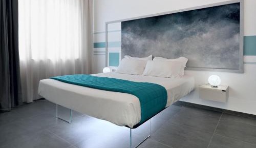 Deluxe King Suite