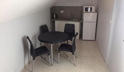 Single Bed in 6-Bed Dormitory Room