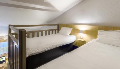Classic Quadruple Room