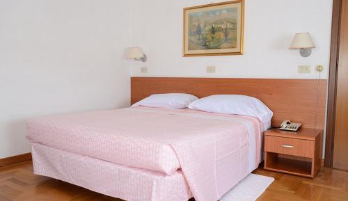 Double or Twin Room with Private Bathroom