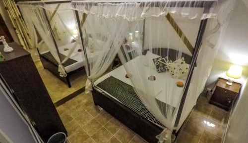 Standard Quadruple Room with 2 King Beds