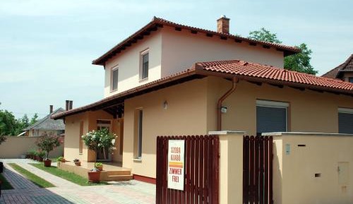 Apartment - Split Level