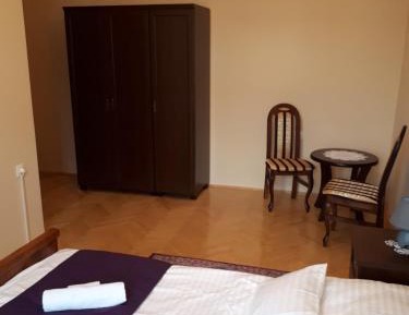 Standard Double Room with Shared Bathroom