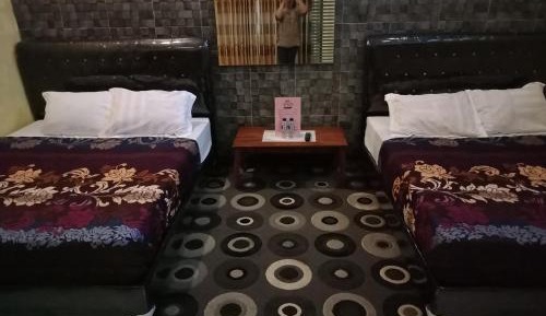 Double or Twin Room with Private Bathroom