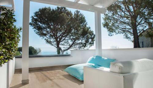 Double Room with Balcony and Sea View