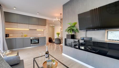 Deluxe Apartment with Balcony