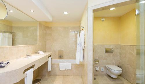  Twin Room with Sea View for Single Use (1 Adult)