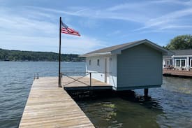 Harveys Lake Cabin | Harvey’s Lake Pa Bungalow Boat Dock Available