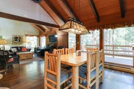 Black Butte Ranch Cabin | Red Clover Cabin at Black Butte Ranch