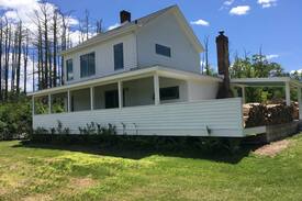 Mount Marion House | Overlook Eagles' Nest at the White House